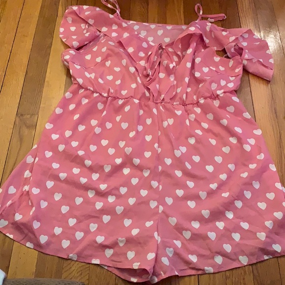 SHEIN Pants - B1G1 50% SALE SHEIN SZ 3XL heart print romper